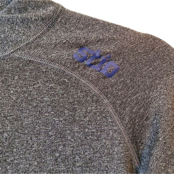 Gray Long Sleeve Women's Top - Picture 5 of 5